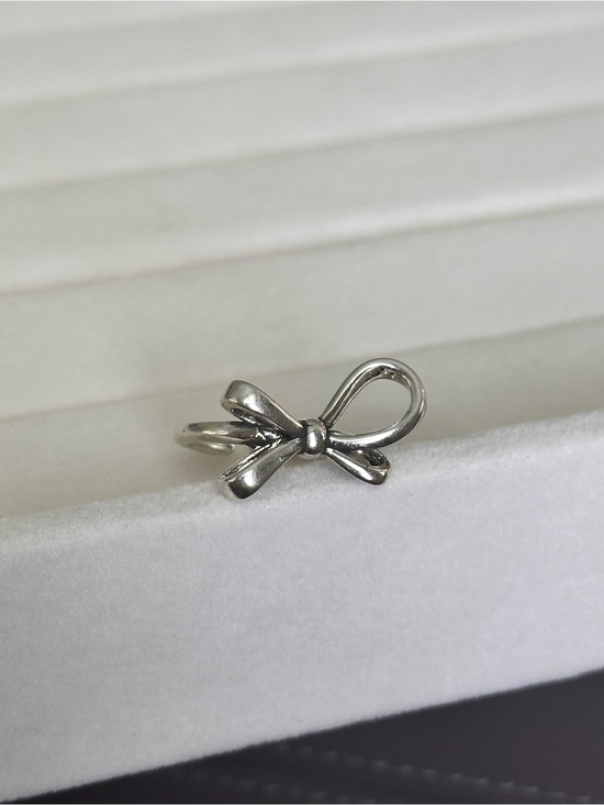 Anthropologie Jewelry - New! 925 Sterling Silver Vintage Bow Ring